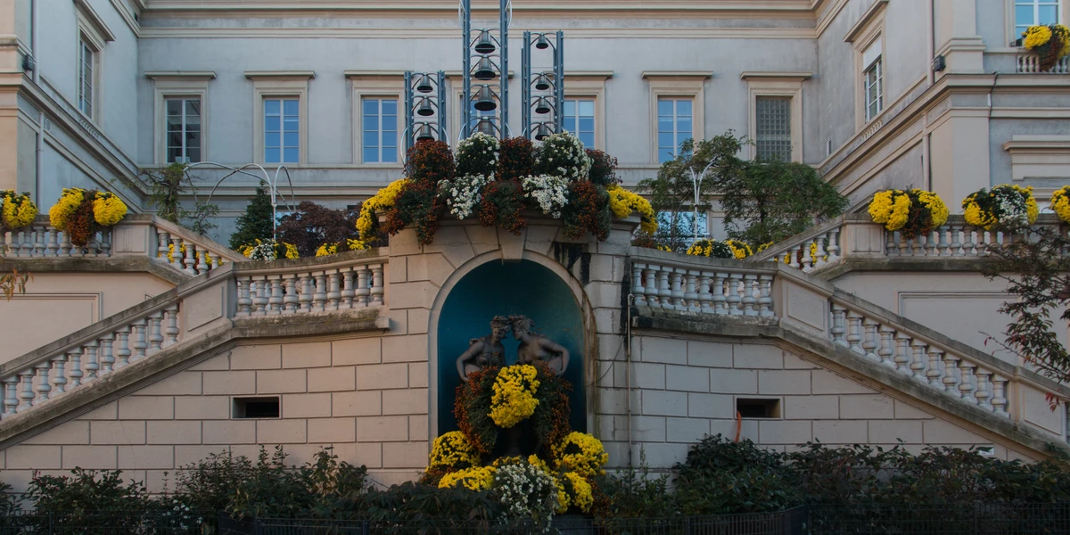 Vue de Saint-Étienne : l'hôtel de ville