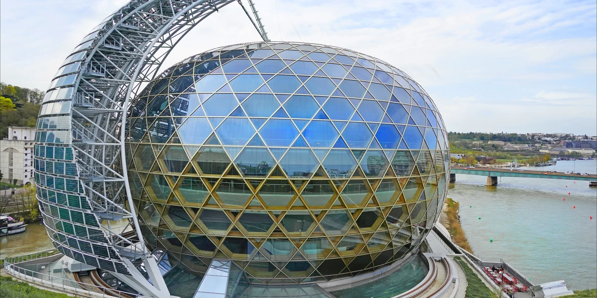 Vue de Boulogne-Billancourt : La Seine Musicale